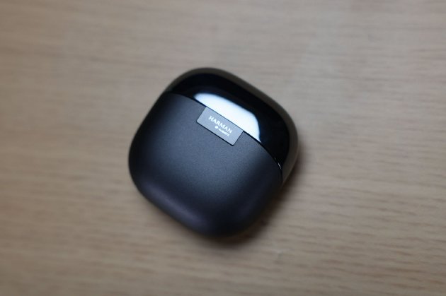 小米 Buds 6 首发上手:半入耳旗舰的‘听感’与‘智慧’进化 第4张 小米 Buds 6 首发上手:半入耳旗舰的‘听感’与‘智慧’进化 第4张