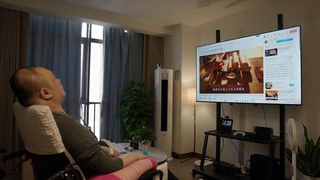 脑机接口“狂飙”：马斯克开启大规模量产，中国玩家集体“插脑”冲刺  第1张