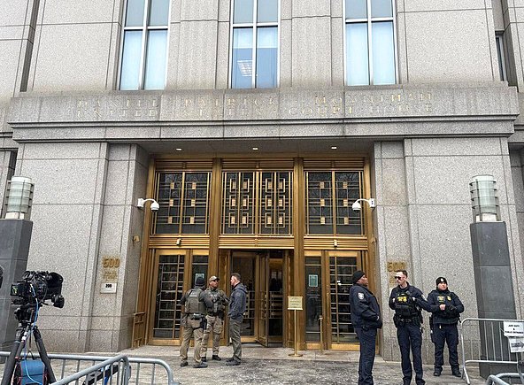 马杜罗夫妇对美方所谓指控表示不认罪  第1张