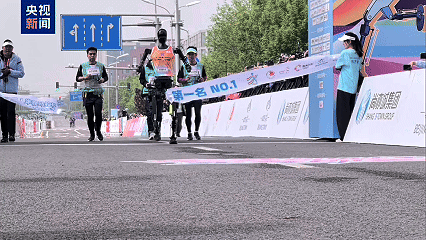 全球首款！10米每秒！我国人形机器人取得重要突破  第5张