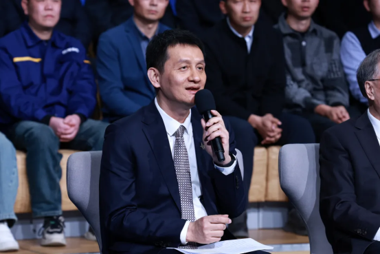 AI大模型,开始炼钢了?!这场对话,信息量很大→ 第2张 AI大模型,开始炼钢了?!这场对话,信息量很大→ 第2张