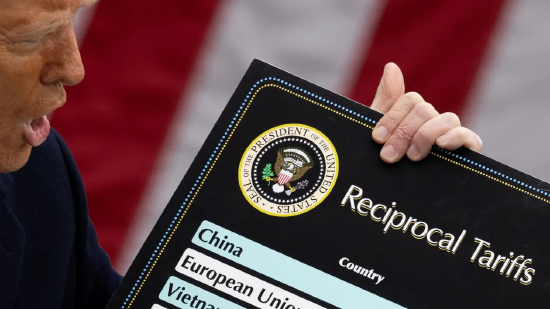 最高法院裁定特朗普关税违法,评估显示美国或需退还超1750亿美元税款 第1张 最高法院裁定特朗普关税违法,评估显示美国或需退还超1750亿美元税款 第1张