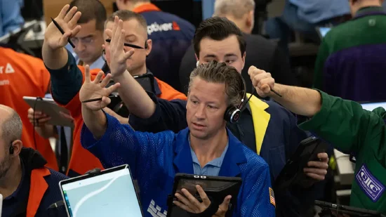 午盘:美股大幅下滑 道指下跌近800点 第1张 午盘:美股大幅下滑 道指下跌近800点 第1张