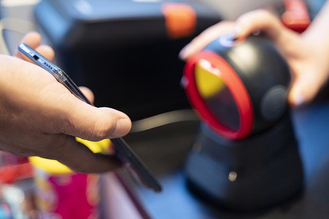 锐评｜提振消费，不止“315”更要“365”  第3张