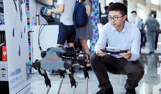 宇树IPO前传:四个90后的杭州聚首 第2张 宇树IPO前传:四个90后的杭州聚首 第2张