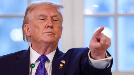 美国最高法院开庭审理出生公民权案 特朗普历史性出席 第1张 美国最高法院开庭审理出生公民权案 特朗普历史性出席 第1张