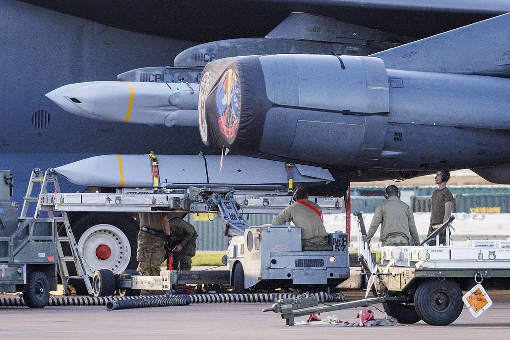 特朗普暗示最后期限推迟1天 伊朗准备在波斯湾建立“新秩序” 第4张 特朗普暗示最后期限推迟1天 伊朗准备在波斯湾建立“新秩序” 第4张