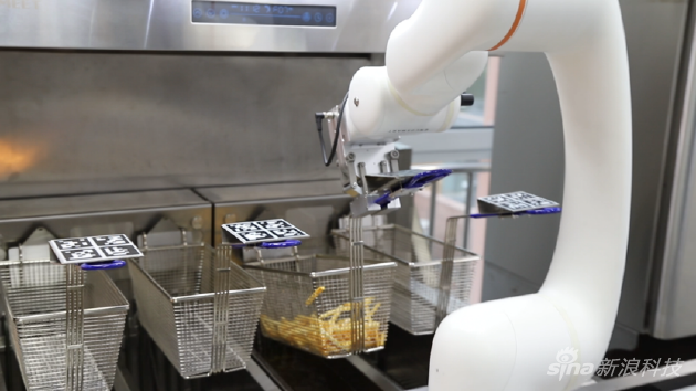 你以为有锅气的菜一定是人炒的?享刻智能颠覆认知 第2张 你以为有锅气的菜一定是人炒的?享刻智能颠覆认知 第2张